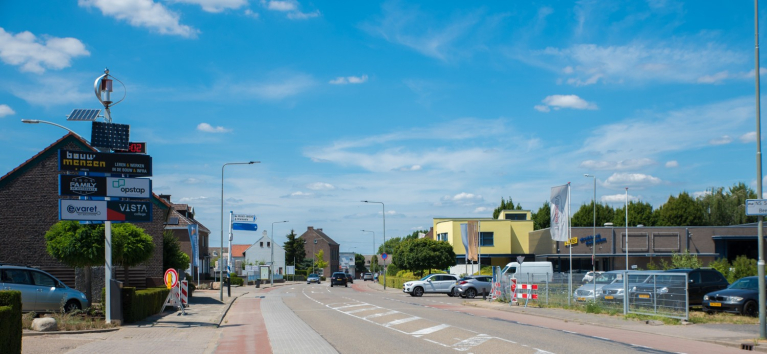 Handen in politieboeien